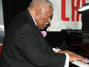 Evening in honor of John Wright organized by the Hyde Park Jazz Society at the Checkerboard Lounge in 2008